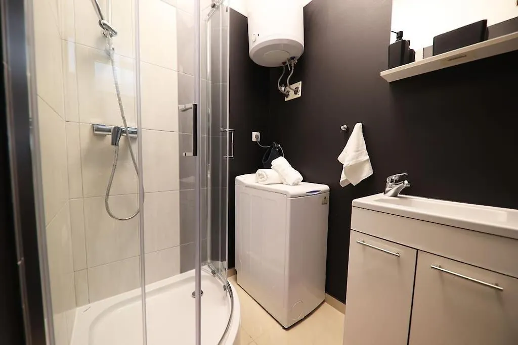 “Minipalais” Apartment In The Heart Of Zadar